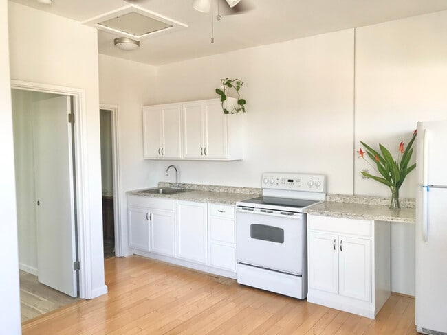 317 Auhana Rd, Unit B upstairs ohana in Kihei, HI - Foto de edificio - Building Photo