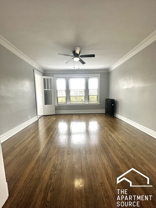 1216 W Rosemont Ave in Chicago, IL - Building Photo