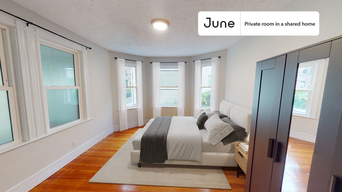 Private bedroom in 2 bed/1 bath Home in Boston, MA - Building Photo