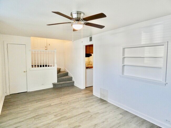 5642 N Meade Ave-Unit -G in Chicago, IL - Building Photo - Building Photo
