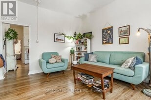 265 Barrie Rd in Orillia, ON - Building Photo