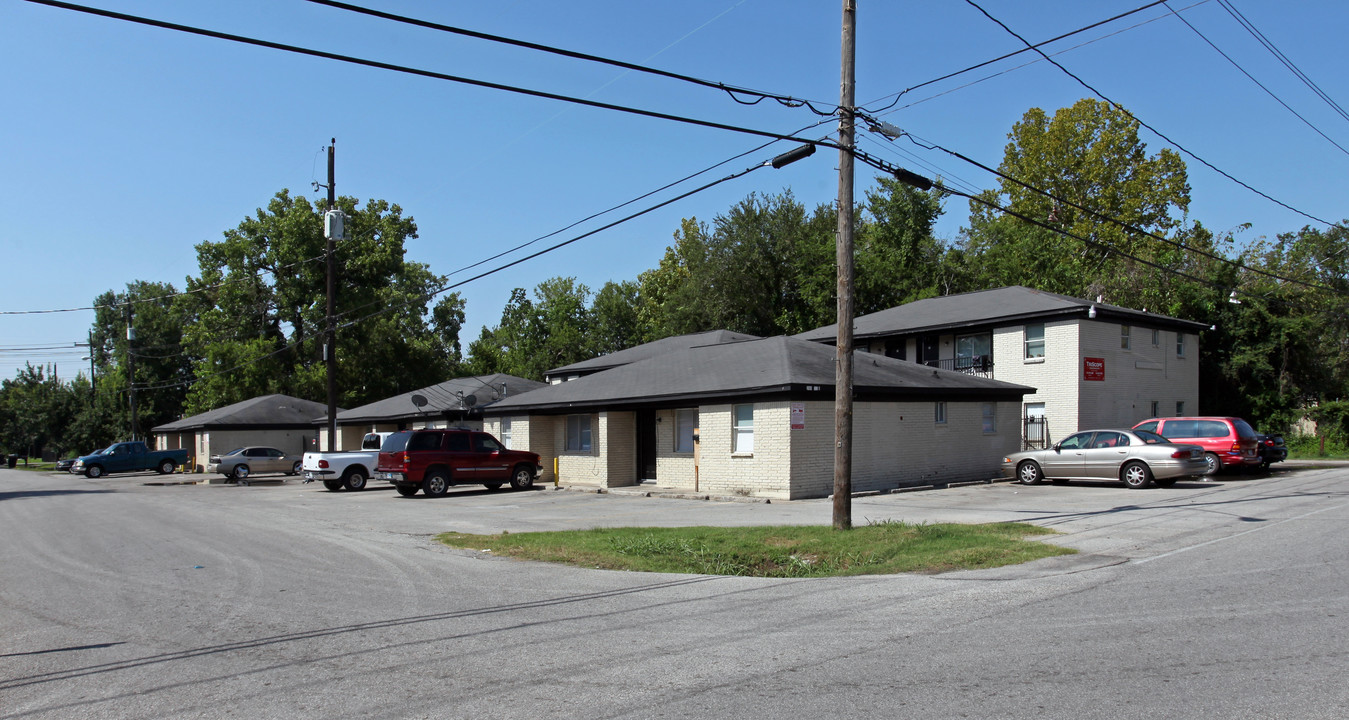 Tri-Scope Apartments in Houston, TX - Building Photo