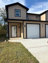 161 S 10th St in Conroe, TX - Building Photo