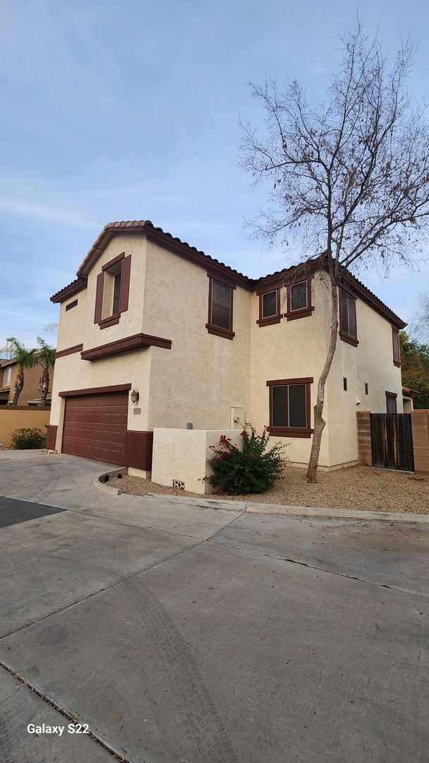 3917 E Flower St in Gilbert, AZ - Building Photo - Building Photo