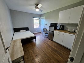 512 Bayview Ave in Millbrae, CA - Building Photo