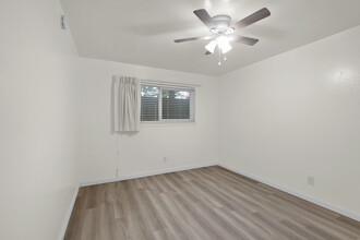 Shana's Apartments in Sacramento, CA - Building Photo - Interior Photo