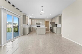 928 Leafdale Dr in Rochester Hills, MI - Building Photo - Building Photo