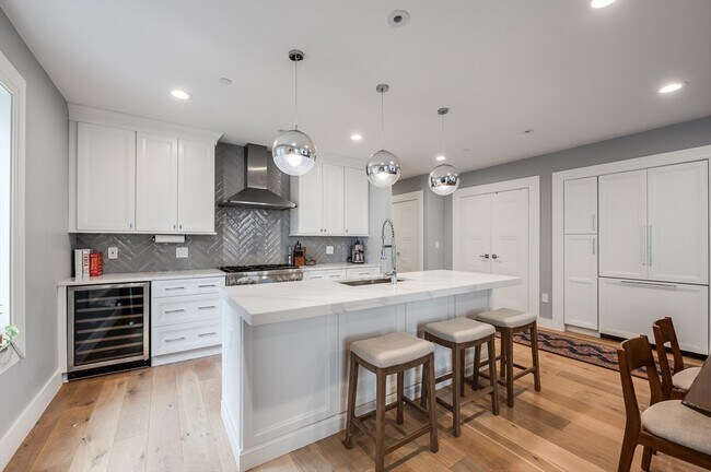 510 Dorchester Ave in Boston, MA - Building Photo - Building Photo