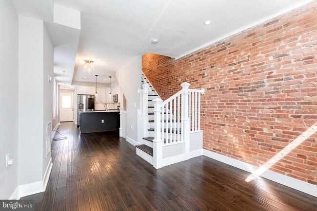 property at 734 S Robinson St