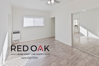 979 S Oxford Ave in Los Angeles, CA - Building Photo - Building Photo