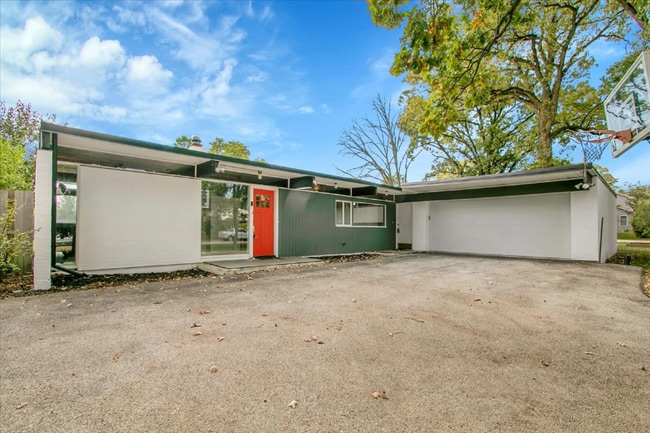 property at 1912 Old Briar Rd