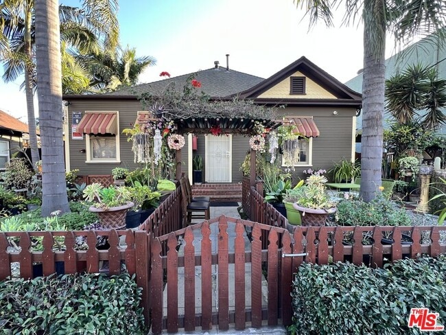 property at 1436 E 4th St