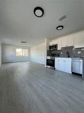 1831 NE 56th St in Fort Lauderdale, FL - Building Photo - Building Photo