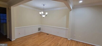 2601 Tarleton Corner Dr in Herndon, VA - Building Photo - Building Photo