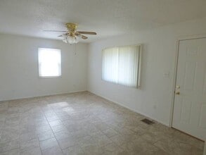 2309 Birchwood Ave in Fort Wayne, IN - Building Photo - Building Photo