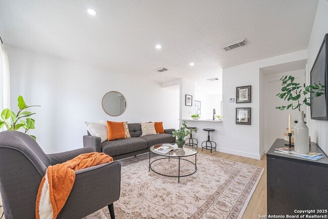 15 Talon Brook in San Antonio, TX - Building Photo - Building Photo