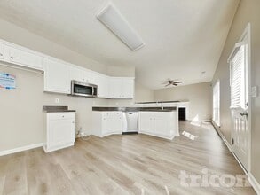 11906 Fairway Overlook in Fayetteville, GA - Foto de edificio - Building Photo