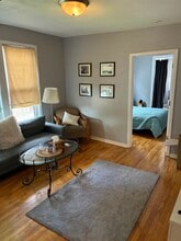 926 Fulton St SE, Unit 4 in Minneapolis, MN - Building Photo - Building Photo