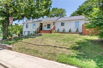 394 Fletcher Ave in Fayetteville, AR - Building Photo - Building Photo