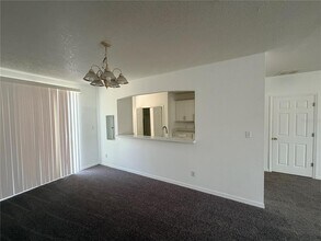 642 Captiva Cir in Kissimmee, FL - Building Photo - Building Photo