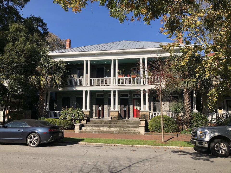 532 E Bolton St in Savannah, GA - Foto de edificio