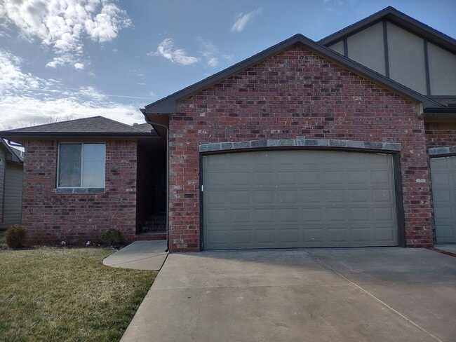 7453-7457 E Summerside Pl