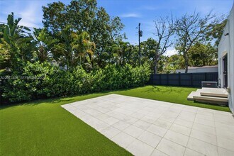 120 NE 49th St in Miami, FL - Building Photo - Building Photo