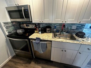 190 N Collier Blvd in Marco Island, FL - Building Photo - Building Photo