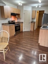 11712-11713 13 Ave SW in Edmonton, AB - Building Photo - Building Photo