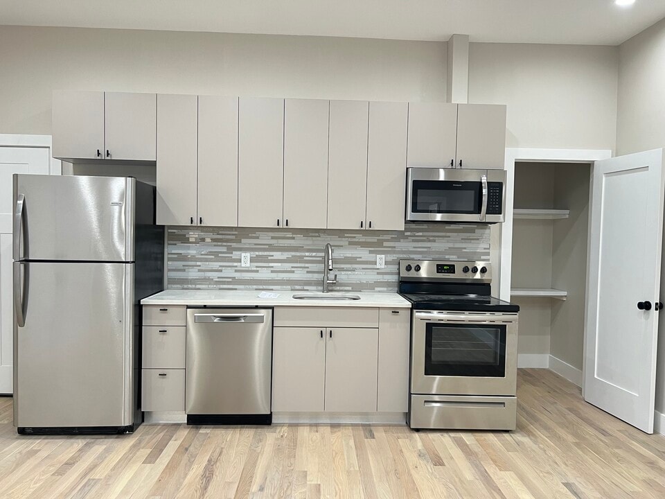 3605 Bergenline Ave, Unit F in Union City, NJ - Foto de edificio