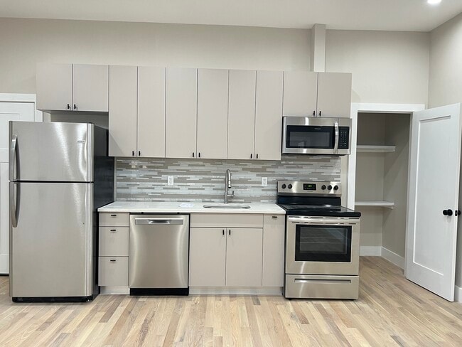 3605 Bergenline Ave, Unit F
