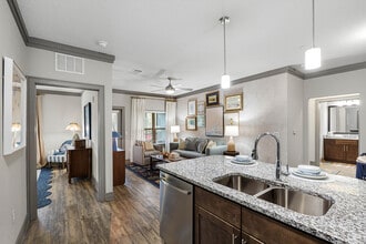 Cortland World Gateway in Orlando, FL - Building Photo - Building Photo