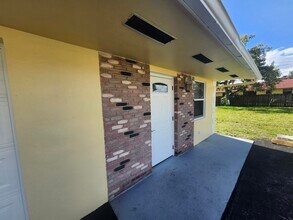511 NW 60th Way in Hollywood, FL - Building Photo - Building Photo