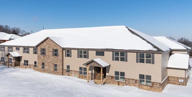 Autumn Leaf Apartment Homes in St. Clair, MO - Building Photo - Building Photo