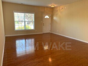 112 Cobblebrook Ct in Holly Springs, NC - Building Photo - Building Photo