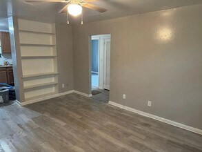 2984 Myra St, Unit 4 in Jacksonville, FL - Building Photo - Building Photo