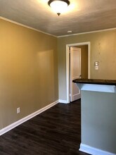 2253 Story St-Unit -2253B in Lincolnton, NC - Foto de edificio - Building Photo