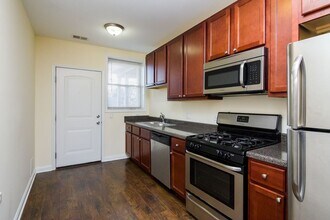 4715 W Cornelia Ave in Chicago, IL - Building Photo - Building Photo