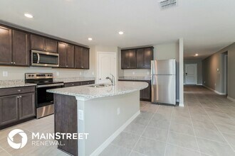 1126 Union Ave in Mascotte, FL - Foto de edificio - Building Photo