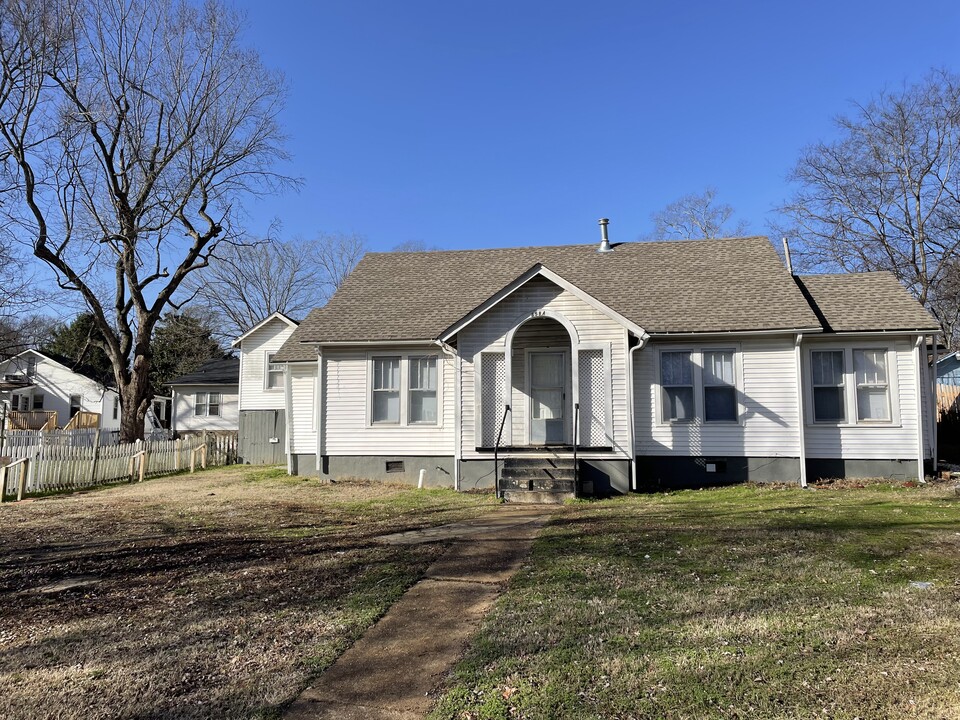 858 Gracey Ave, Unit A in Clarksville, TN - Building Photo