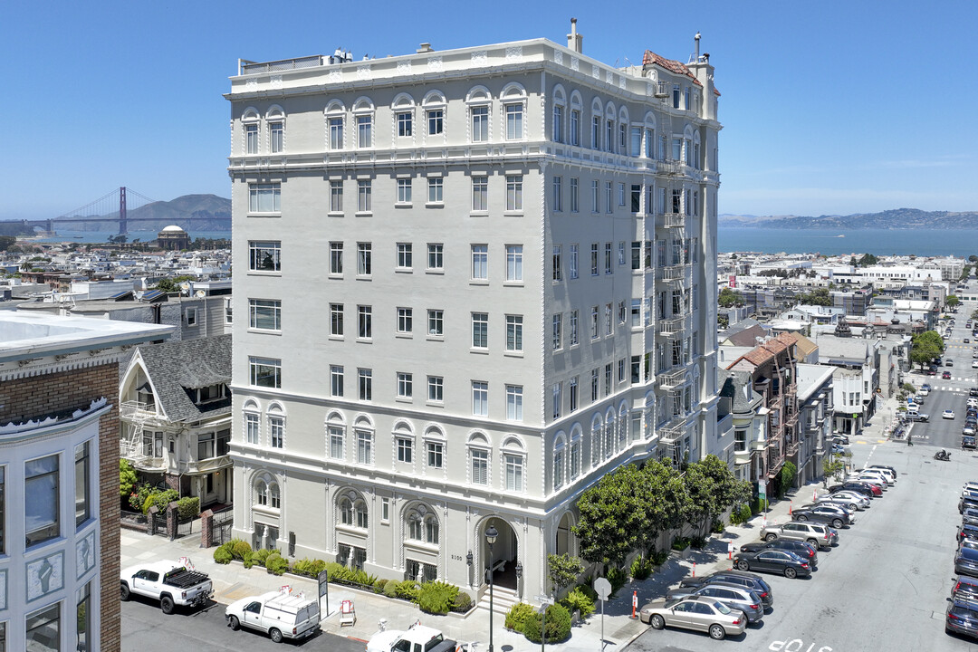 2100 Green St in San Francisco, CA - Building Photo