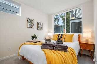 8042 14th Ave NW in Seattle, WA - Building Photo - Building Photo