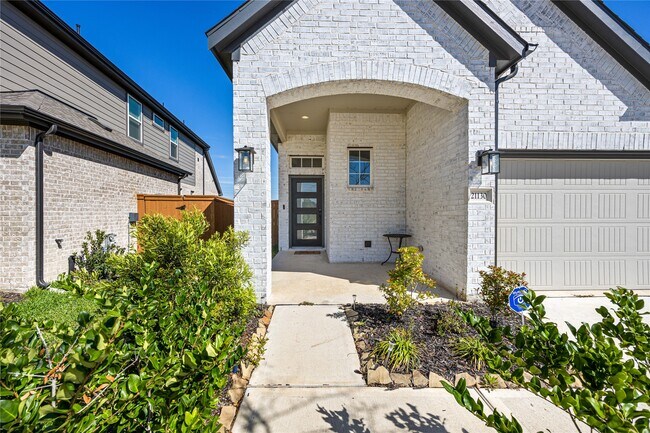 21130 Garden Palm Dr