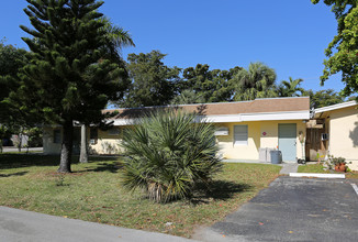 2801-2809 NE 6th Ln in Fort Lauderdale, FL - Building Photo - Building Photo