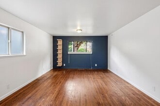 312 Keith Ave in Pacifica, CA - Building Photo - Building Photo