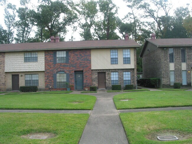 property at 2700 N 16th St