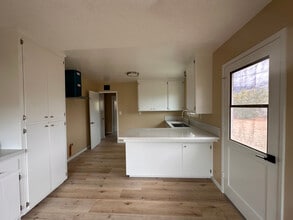 414 N Alameda Ave in Azusa, CA - Building Photo - Building Photo