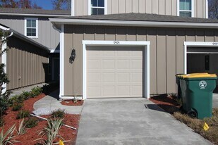 9595 Star Dr in Jacksonville, FL - Building Photo