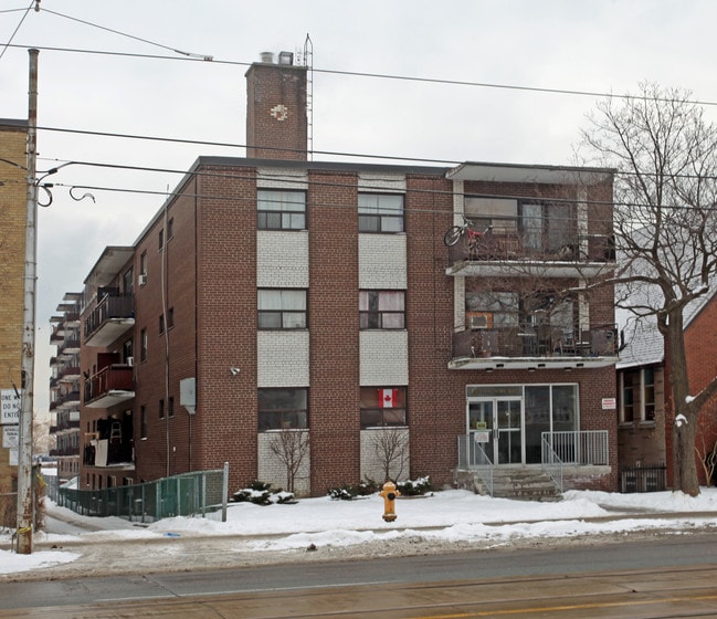 2377 Lake Shore Blvd W
