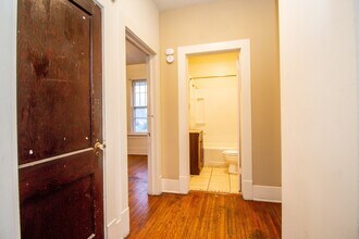 1111 Hamilton Way in Columbia, MO - Foto de edificio - Building Photo